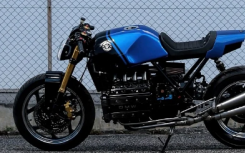 BMW K 100 Blue Moon 具有与其锐角非常适合的未来派 Cafe Racer 提示