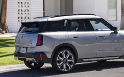  2025 Mini Countryman 系列扩大汽油动力 S 级