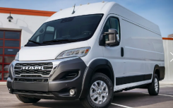 Ram ProMaster EV 以 162 英里续航里程 268 马力和大量技术突破封面