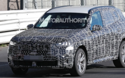  2025 BMW X3 被拍到视频