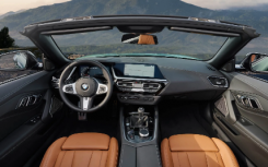  2025 BMW Z4 增加手动变速箱选项