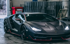 罕见的兰博基尼 Centenario 以 Sesto Elemento 风格出售