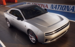 道奇 Charger Daytona EV 为肌肉车市场注入新动力