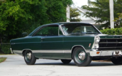 1967 年福特 Fairlane 500 Ex–Drag Racer 今天带来拖车精选