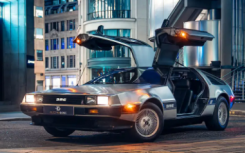 DeLorean DMC-12 电动版功率 215 马力 续航里程 150 英里