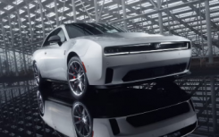 2024 款道奇 Charger Daytona EV 起售价略高于 6 万美元